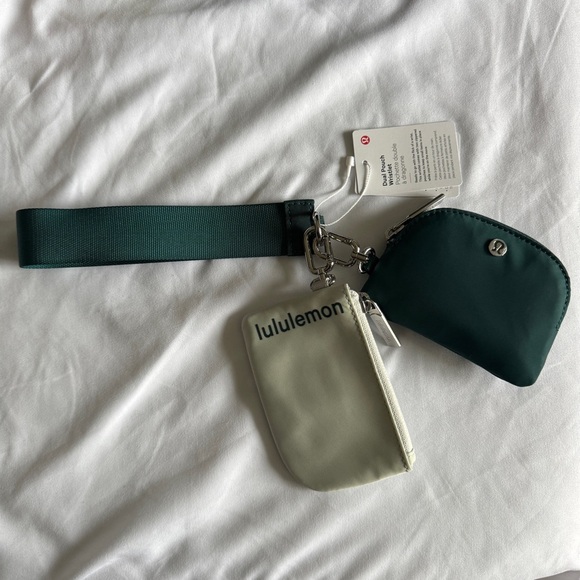 29🆕 Lululemon Dual Pouch Wristlet - Vapour/Storm Teal - Picture 1 of 4